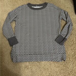 Super soft tunic/sweatshirt by Talbot’s. Split side for comfort. Size large.